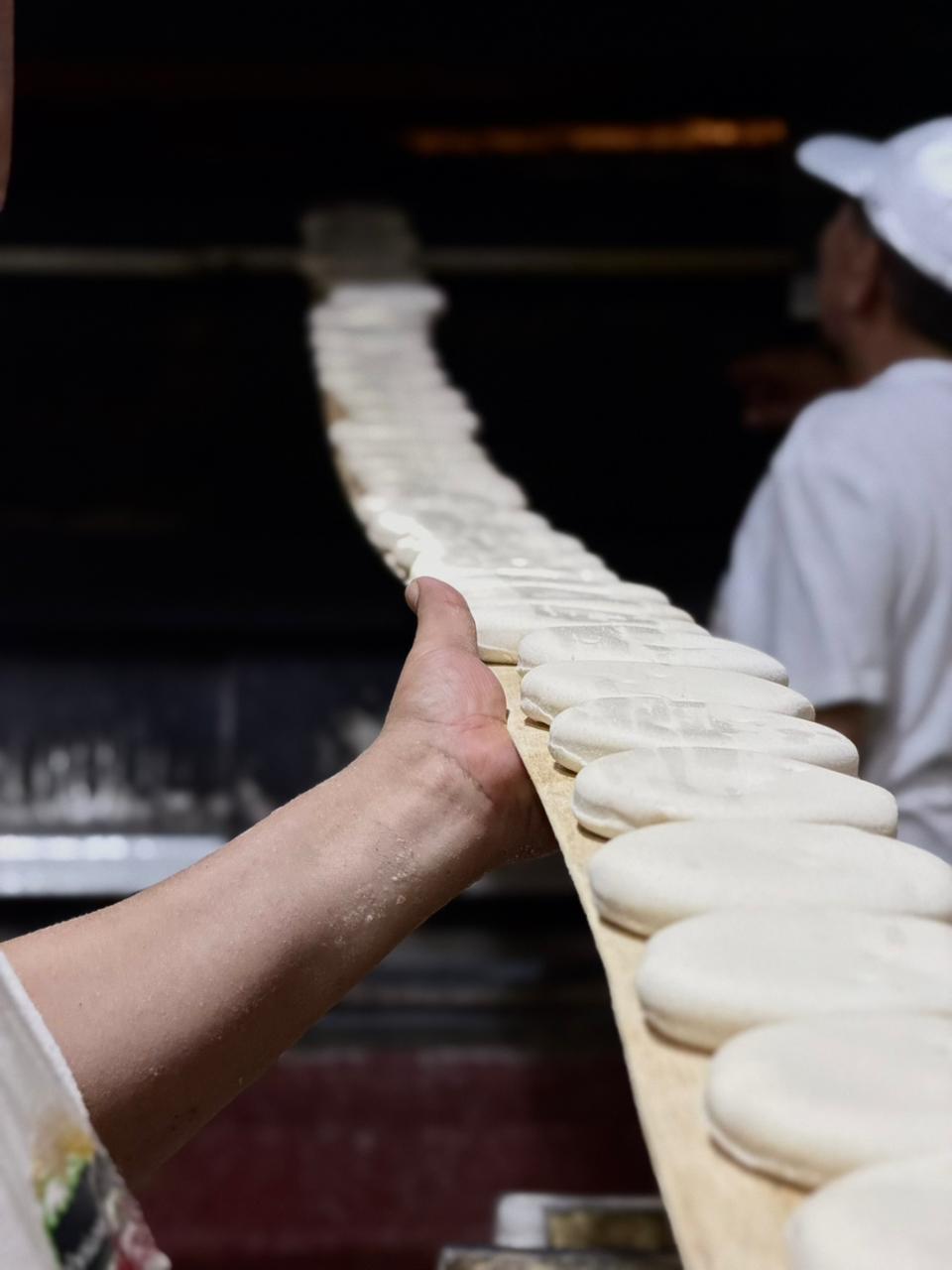 Interior panadería Cerro Navia
